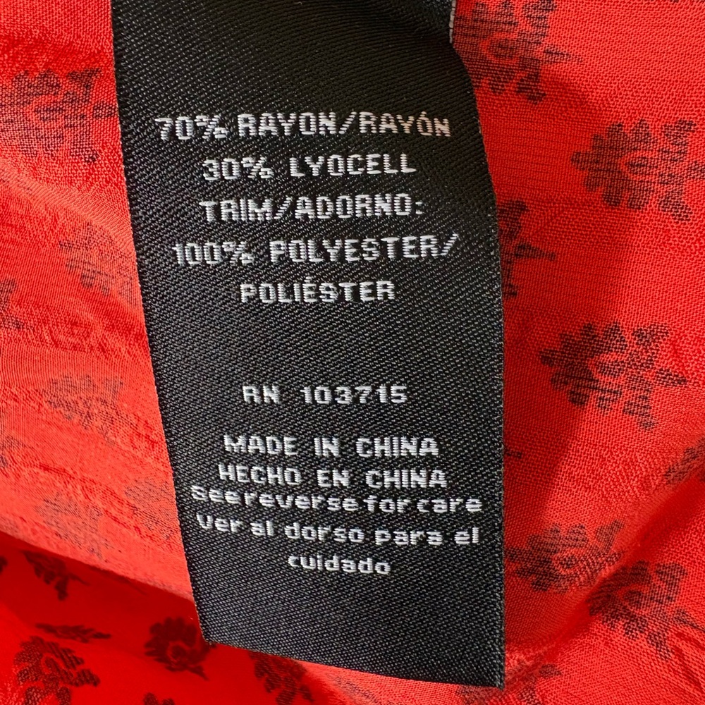 Zac & Rachel Woman NWT Elegant Poppy Red Blouse with Blue Patterns. Size 2X - Picture 7 of 8